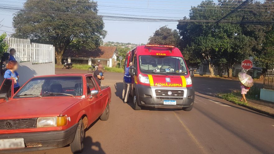 Mulher e criança são atropeladas no bairro Floresta
