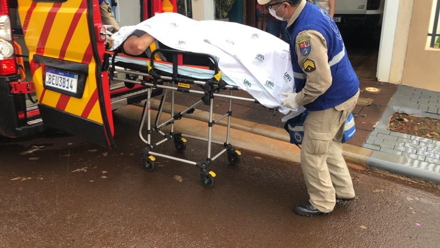 Trabalhadora fica ferida ao cair de escada no Bairro Morumbi