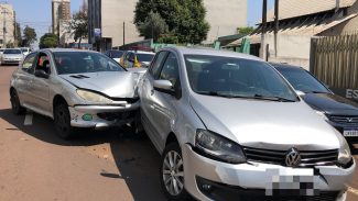 Engavetamento é registrado na Rua Rio de Janeiro em Cascavel