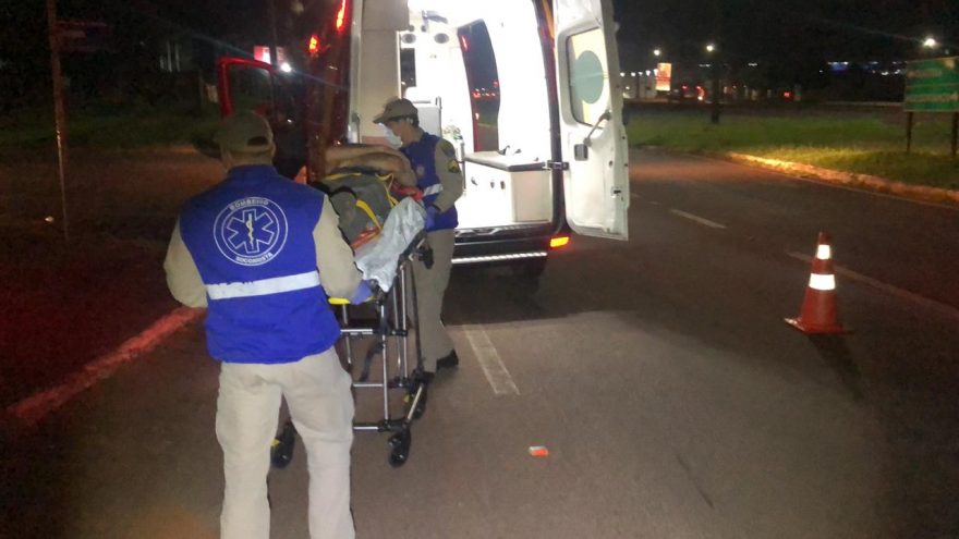 Homem fica ferido em acidente na marginal da rodovia BR-277