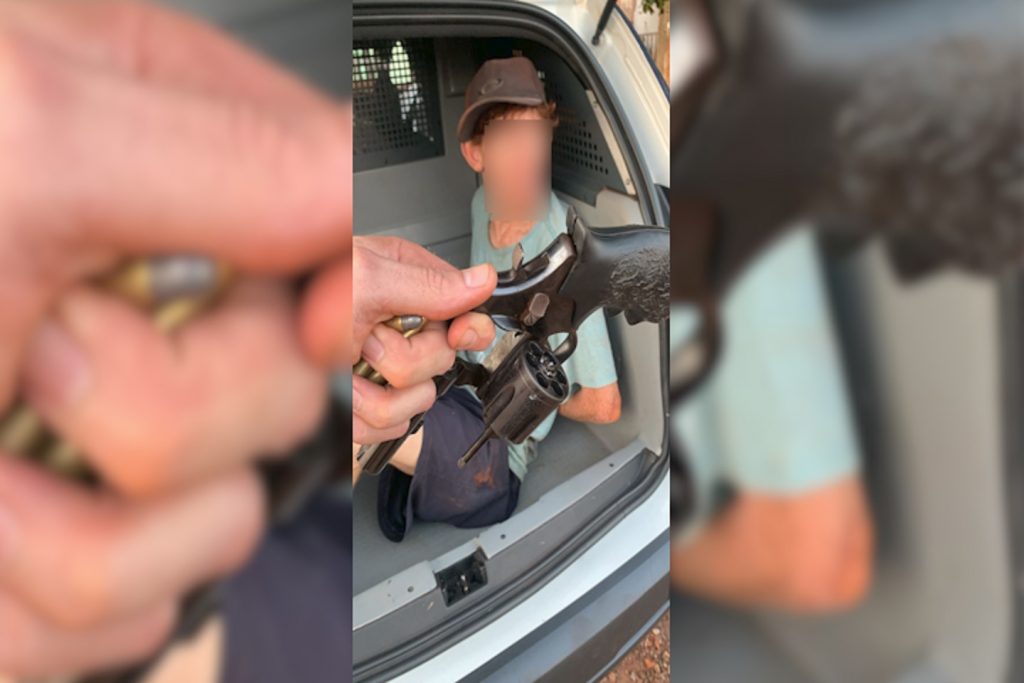 Homem é detido com arma de fogo no Veneza