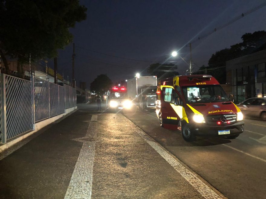 Idoso perde a consciência em acidente na Rua Jorge Lacerda