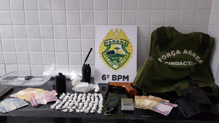 Três homens são detidos com drogas no Bairro Coqueiral