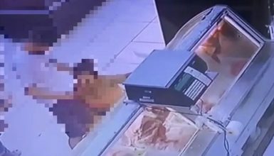 Imagem referente a Câmera flagra sexo oral em supermercado no Paraná; veja vídeo