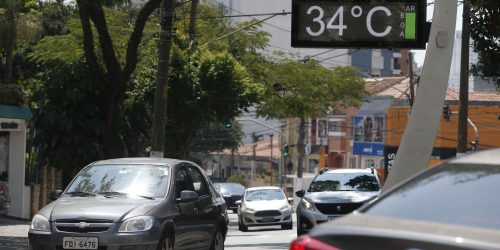 Imagem referente a Pessoas em situação de rua sofrem com calor, dizem especialistas