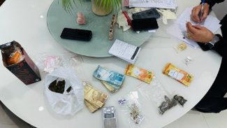 Polícia Federal deflagra Operação “Crazy Mail” contra tráfico de drogas por meio dos Correios