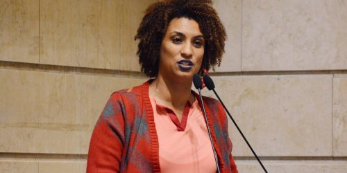 Imagem referente a Sobrevivente de atentado contra Marielle Franco lança livro