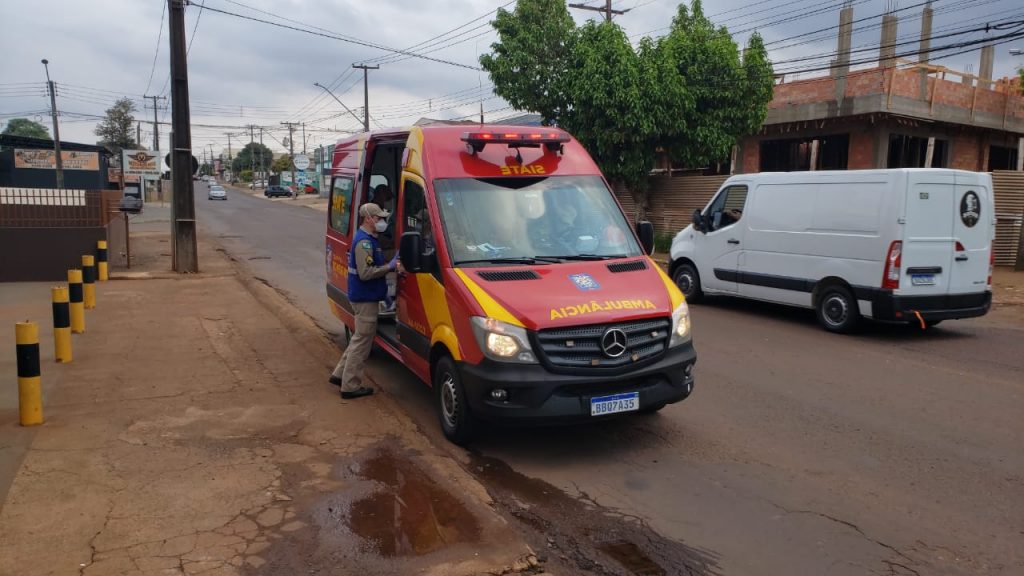 Homem fica ferido ao sofrer acidente no Santa Felicidade