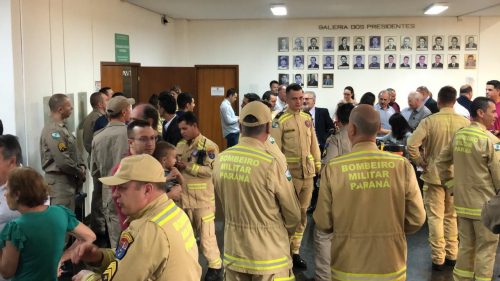 Imagem referente a Corpo de Bombeiros recebe homenagem pelos trabalhos de resgate na explosão da C.Vale em Palotina