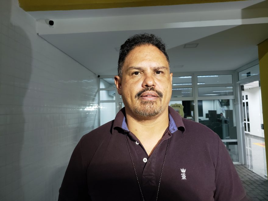 Delegado dá detalhes de recuperação de carro usado em furto e detenção de suspeitos