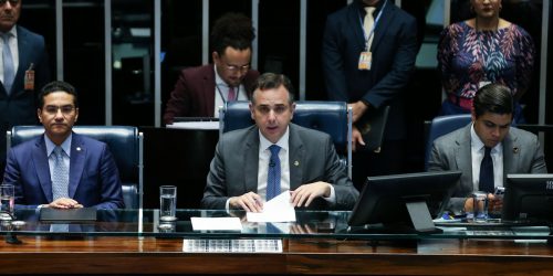 Senado adia votação da proposta de minirreforma eleitoral Imagem referente a Senado adia votação da proposta de minirreforma eleitoral