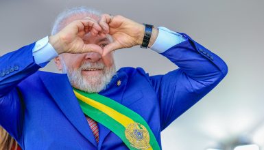 Imagem referente a Lula diz que salário dele de R$ 46 mil ‘não é muito’
