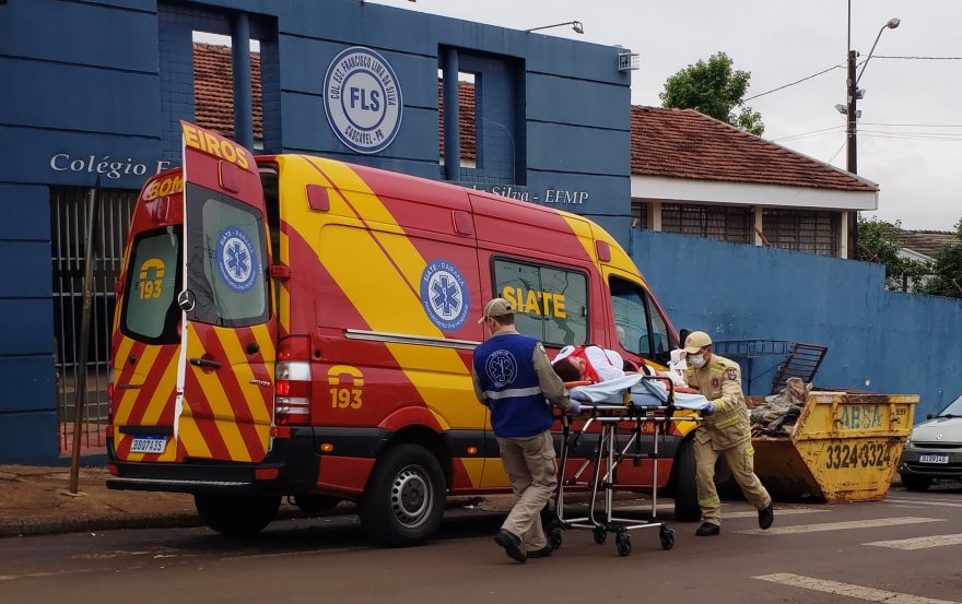 Siate é mobilizado para socorrer pessoa ferida no Colégio Estadual Francisco Lima da Silva