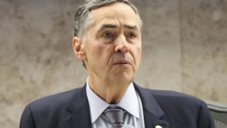 Poderes vivem “parceria”, diz Barroso nos 35 anos da Constituição