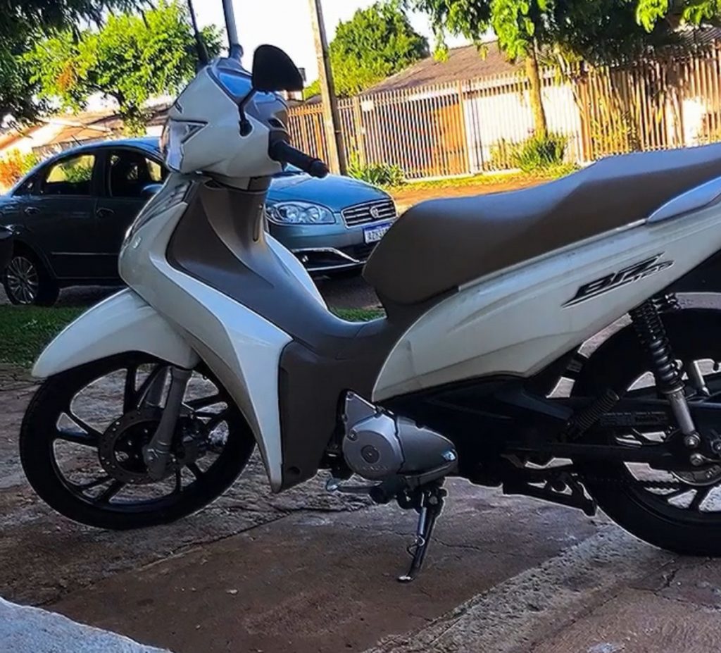 Hoda Biz placa SEK 7G17 foi furtada em Cascavel