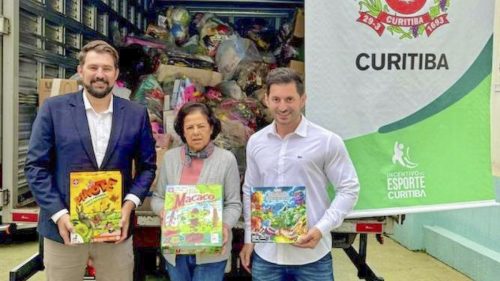 Atletas incentivados pela Smelj arrecadam mais de 3.500 brinquedos para crianças atendidas pela FAS Imagem referente a Atletas incentivados pela Smelj arrecadam mais de 3.500 brinquedos para crianças atendidas pela FAS
