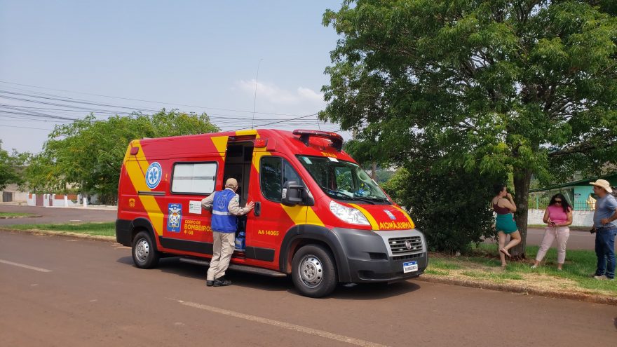 Adolescente fica ferido após se envolver em acidente com Sandero no bairro Brasília