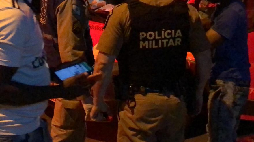 Mulher haitiana é agredida pelo companheiro na Rua Apinajés no Santa Cruz