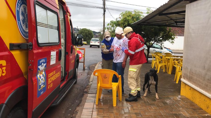 Com lesão na cabeça, homem é socorrido em bar no Brasmadeira