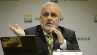 Guerra no Oriente Médio pode aumentar preço do diesel, diz Petrobras