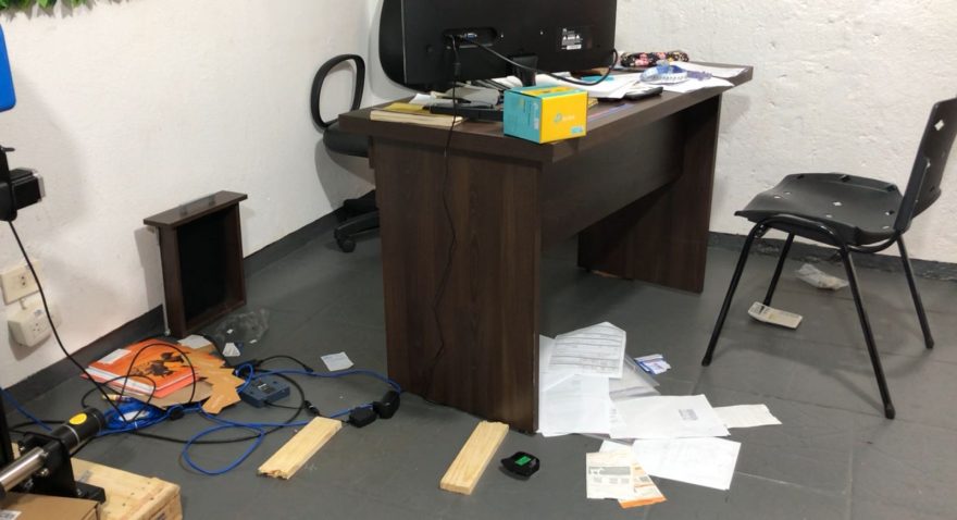 Ladrões arrombam empresa no Centro e furtam equipamentos: “Prejuízo gigantesco”, afirma empresária