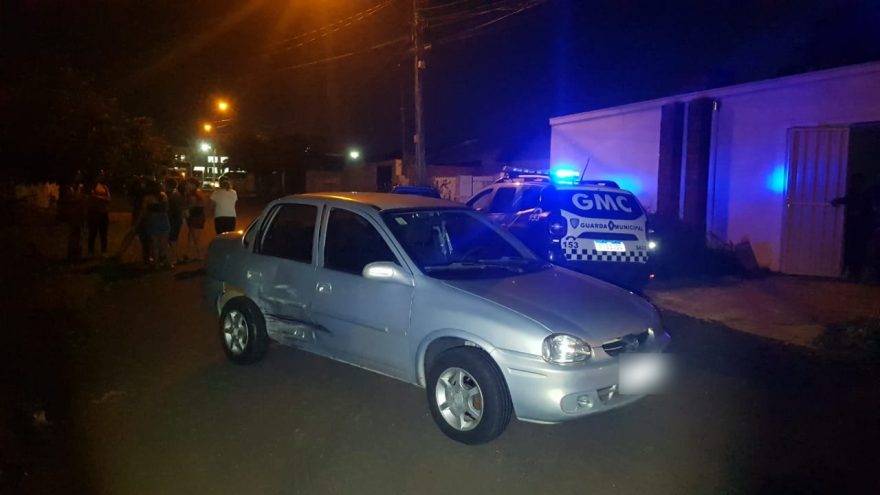 Motorista sofre crise de ansiedade após acidente na Rua Guaiaquis no Paulo Godoy