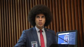 Deputado Estadual Renato Freitas usa tribuna para atacar religiosos: Deputado Estadual Renato Freitas usa tribuna para atacar religiosos: