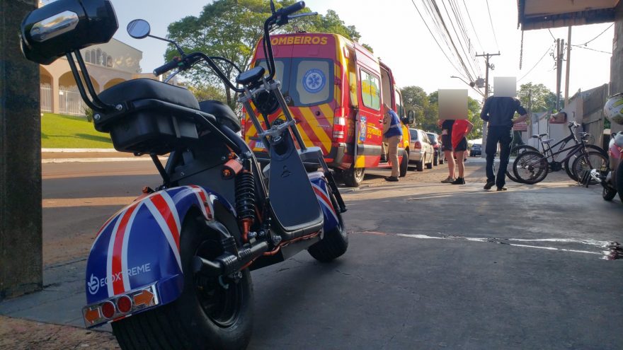 Adolescente de 13 anos fica ferido ao cair de moto elétrica na Rua General Osório