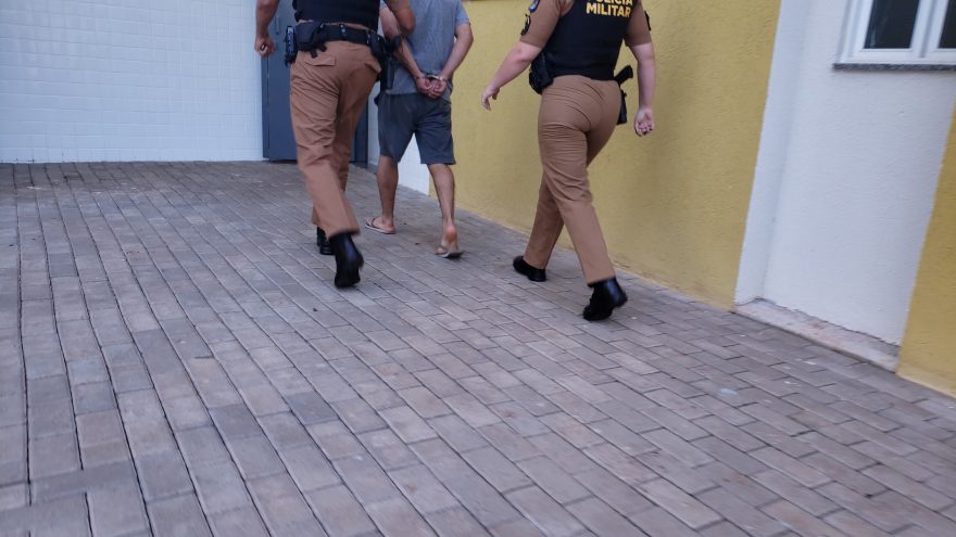 Homem é preso por estelionato na Rua Visconde de Guarapuava