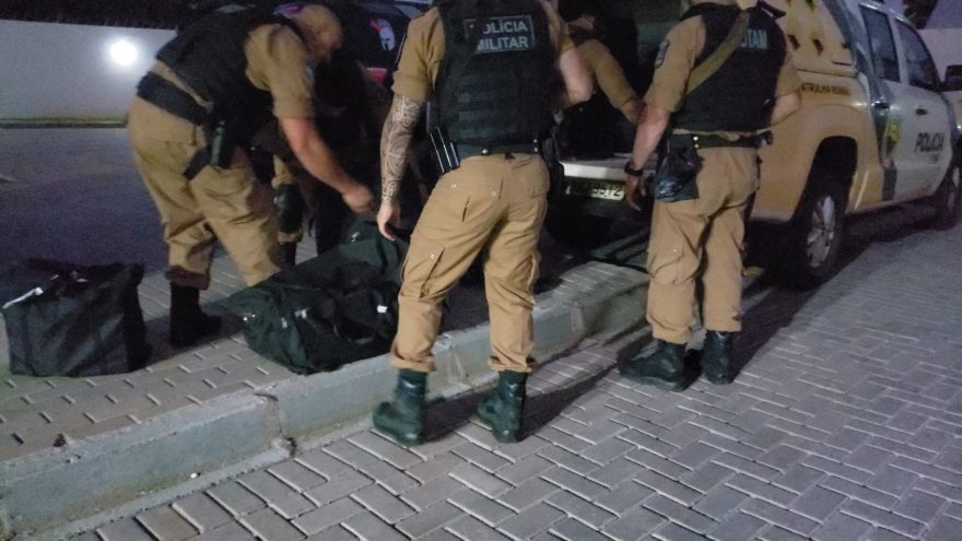 Polícia apreende várias malas com eletrônicos na Rodoviária