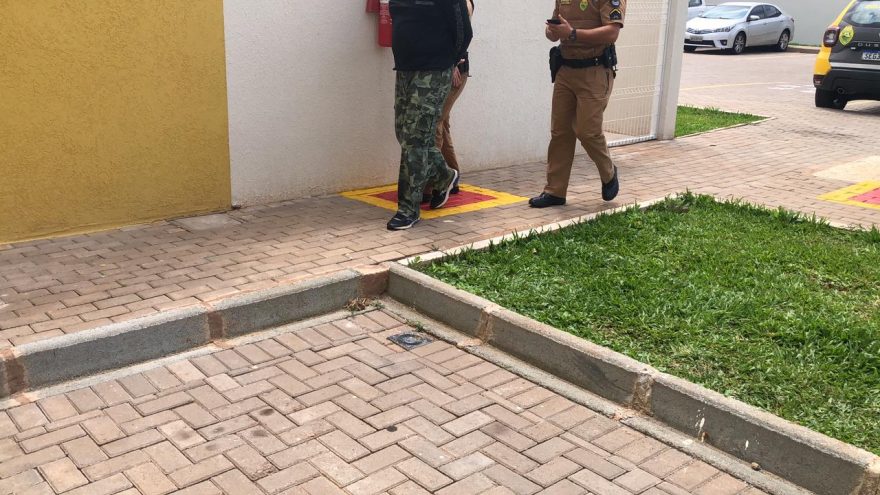 Acusado de injúria racial e importunação sexual é detido pela PM