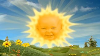 Atriz que fez o ‘bebê Sol’ de Teletubbies anuncia gravidez do 1º filho