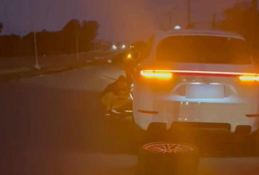 Com o pneu furado, internauta reclama das condições e da sinalização na rodovia BR-277
