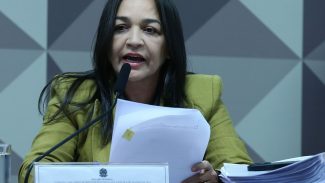 Relatora pede indiciamento de Bolsonaro e mais 60 golpistas Relatora pede indiciamento de Bolsonaro e mais 60 golpistas