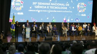 Semana em Brasília mostra a jovens que educação é chave para inclusão