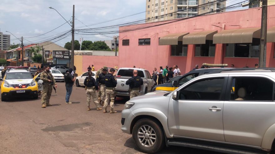 Urgente: Intensa perseguição termina após acidente na Avenida Assunção, em Cascavel