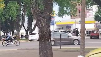 Vídeos mostram perseguição da Polícia Civil a estelionatários no Centro