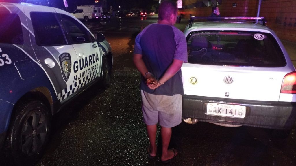 Carro é recuperado pela GM minutos após ser furtado em Cascavel; dois foram detidos