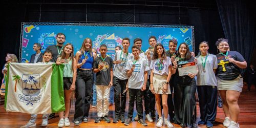 Imagem referente a Mais de 300 crianças e jovens recebem medalhas em Brasília