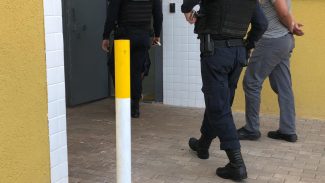 Tarado mostra o pênis e passa a mão em vítima dentro do ônibus do transporte coletivo