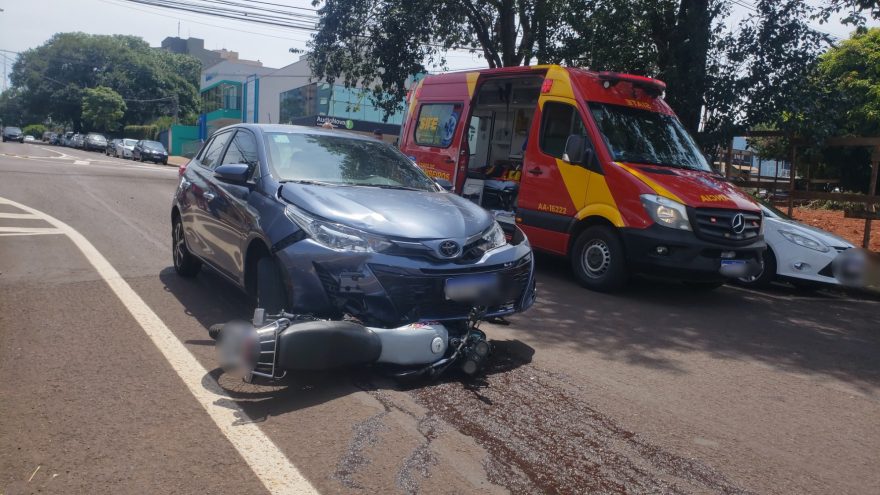 Motociclista fica ferido em acidente na Rua Sete de Setembro no Parque São Paulo