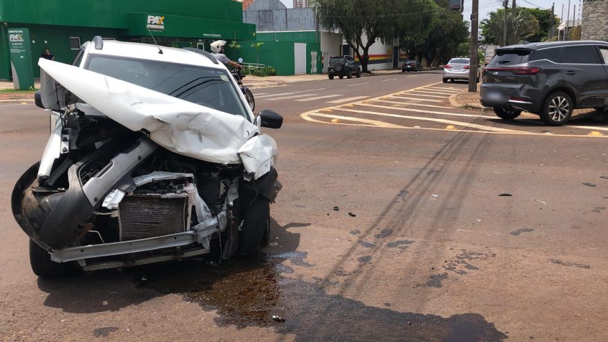 Batida forte é registrada na Rua Marechal Cândido Rondon no Neva