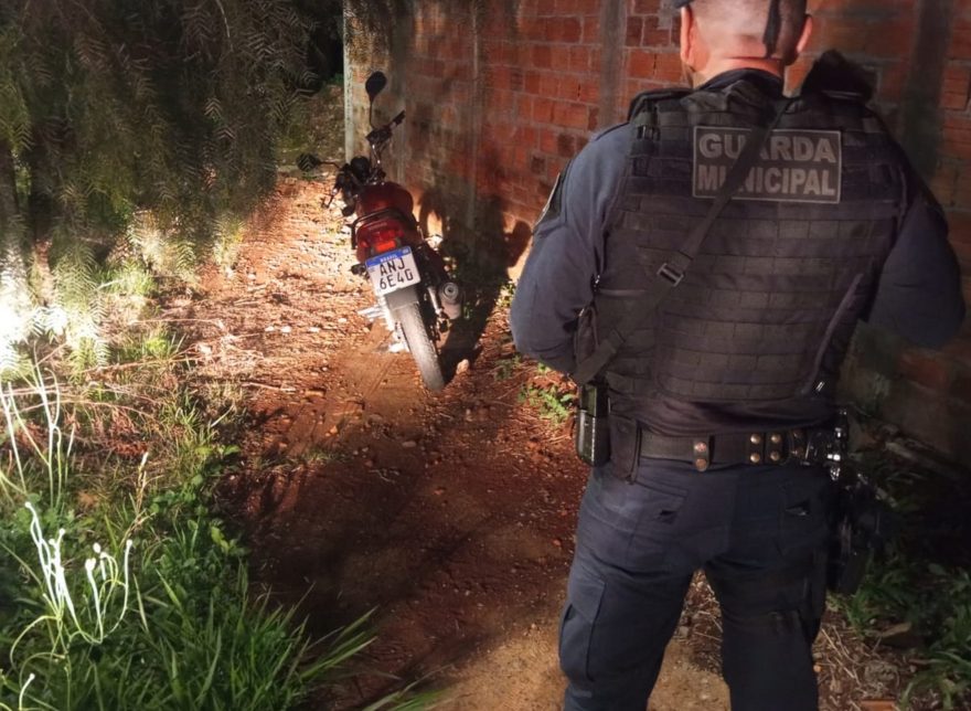 Moto com registro de furto é recuperada pela GM no Bairro Coqueiral
