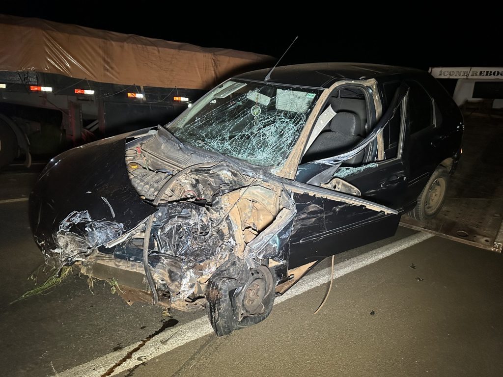 Mulher morre após colisão frontal na BR-277 em Guarapuava