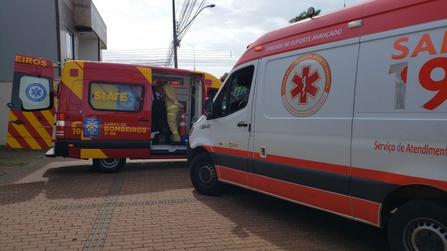 Capacete salta e motociclista tem grave lesão na cabeça em acidente no Bairro Universitário