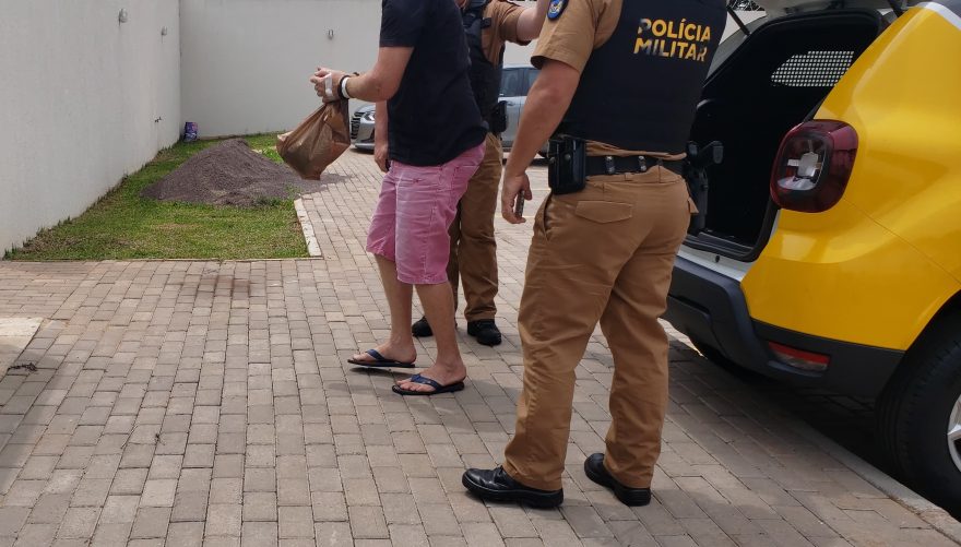 Homem envolvido em ocorrência de tentativa de atropelamento e disparo de arma de fogo é encaminhado à Delegacia Cidadã