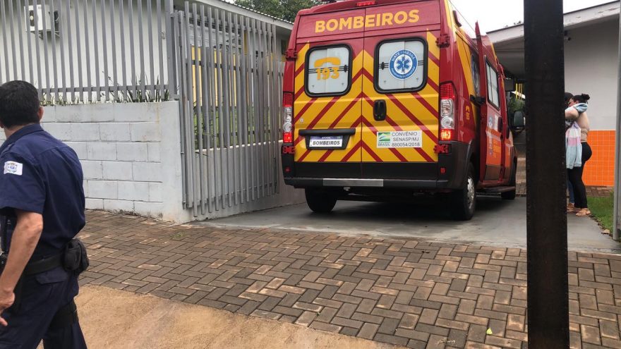 Menina de oito anos é socorrida na Escola Juscelino Kubitscheck