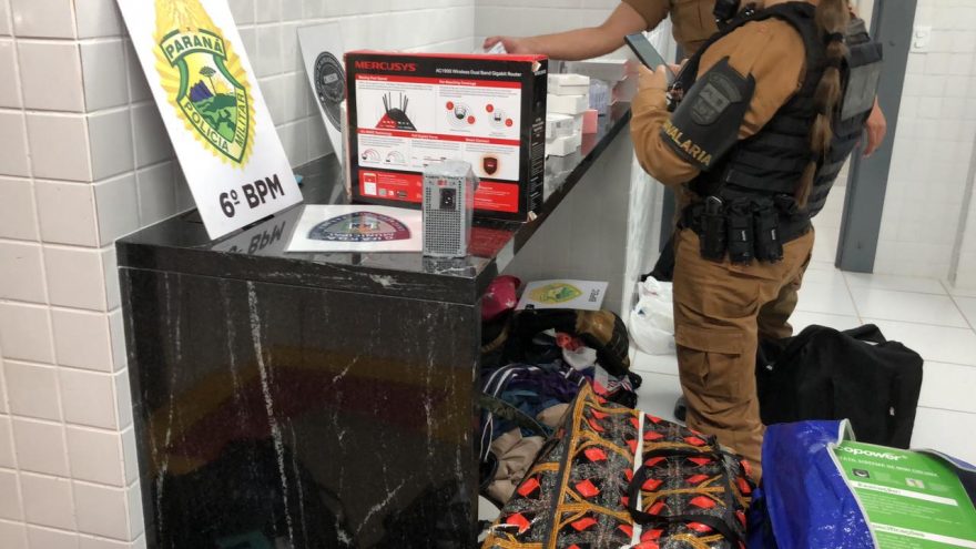 Cavalaria apreende R$150 mil em mercadorias contrabandeadas na Rodoviária de Cascavel