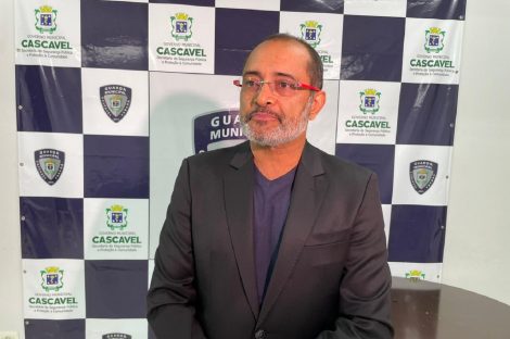 Secretário de Segurança Pública dá detalhes sobre prisão de assaltantes após perseguição Imagem referente a Secretário de Segurança Pública dá detalhes sobre prisão de assaltantes após perseguição