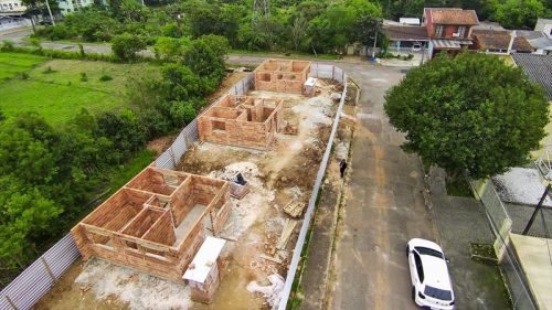 Obra de novo conjunto Cohab Solar avança em Curitiba Imagem referente a Obra de novo conjunto Cohab Solar avança em Curitiba